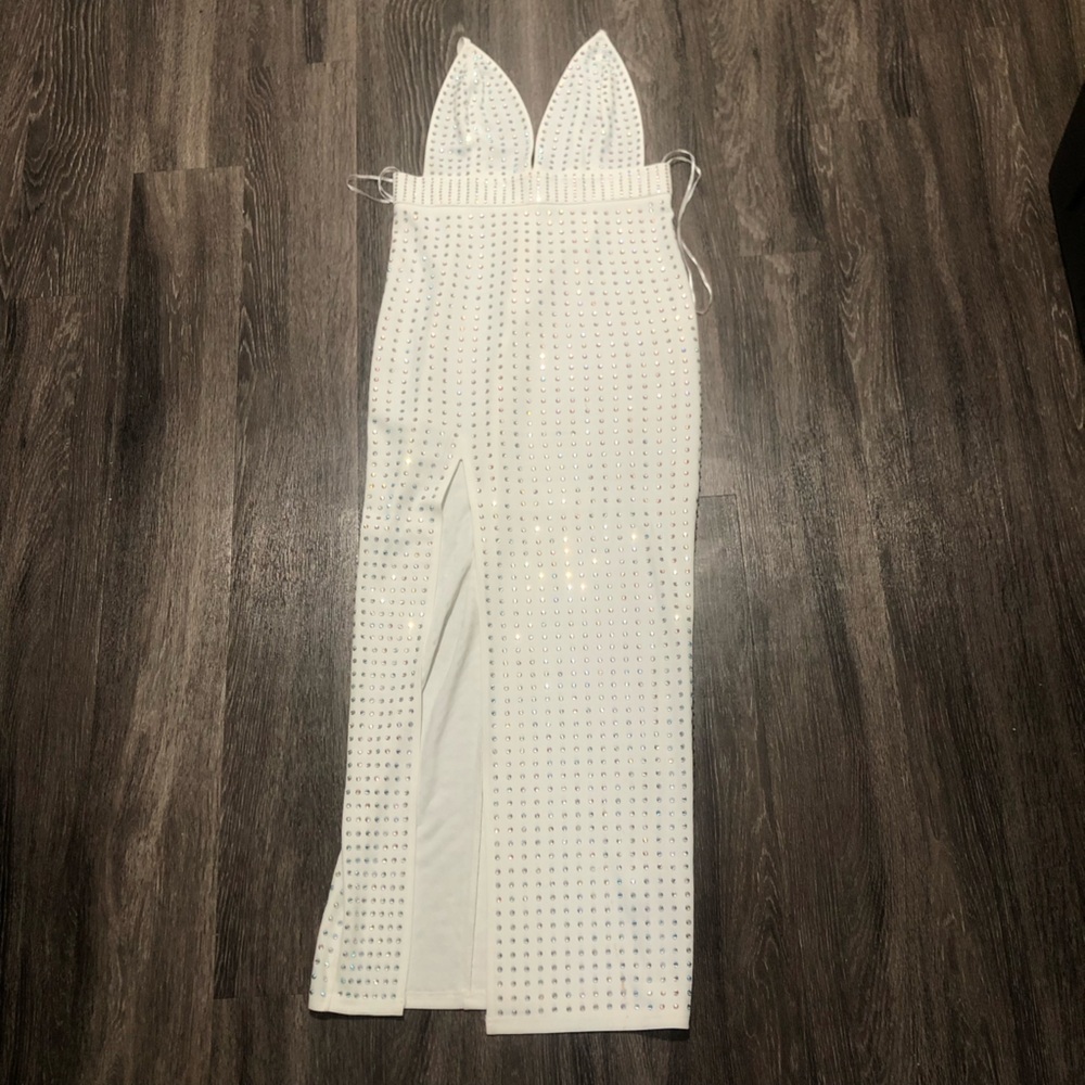 Banjul White Rhinestone Embellished Midi Dress - Size Large
